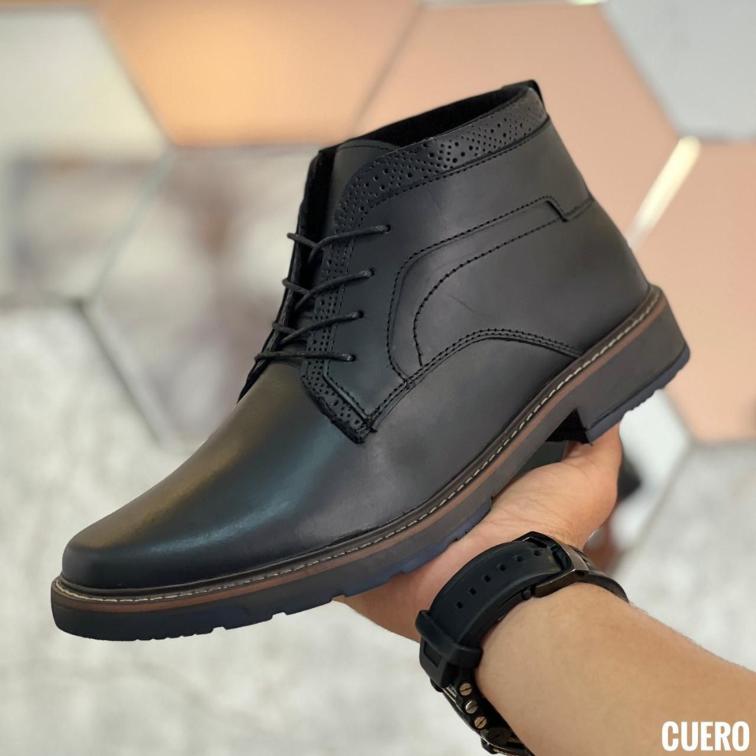 Botas de cuero casual para caballero – Estilo urbano con suela diferenciada