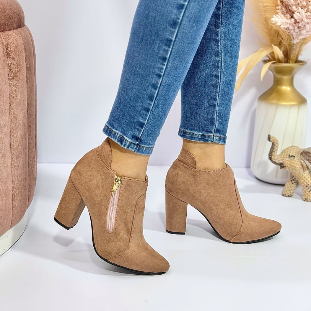 Botines de Tacón Grueso Mujer – Punta Fina y Cremallera Lateral | Elegancia Casual