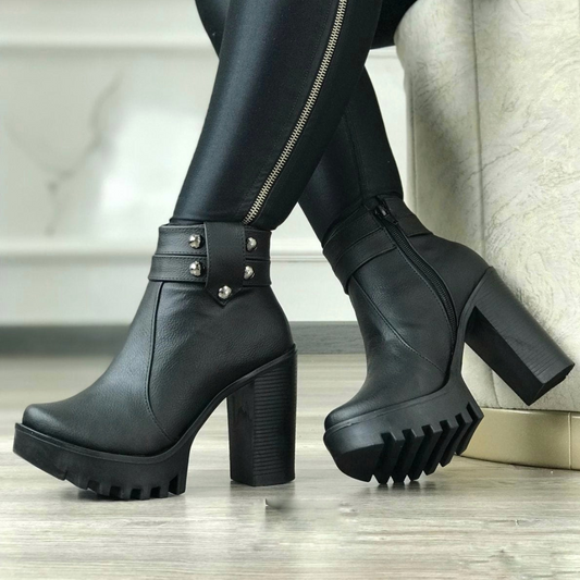 Botin Track Negros Góticos con Tachas - chelinashop