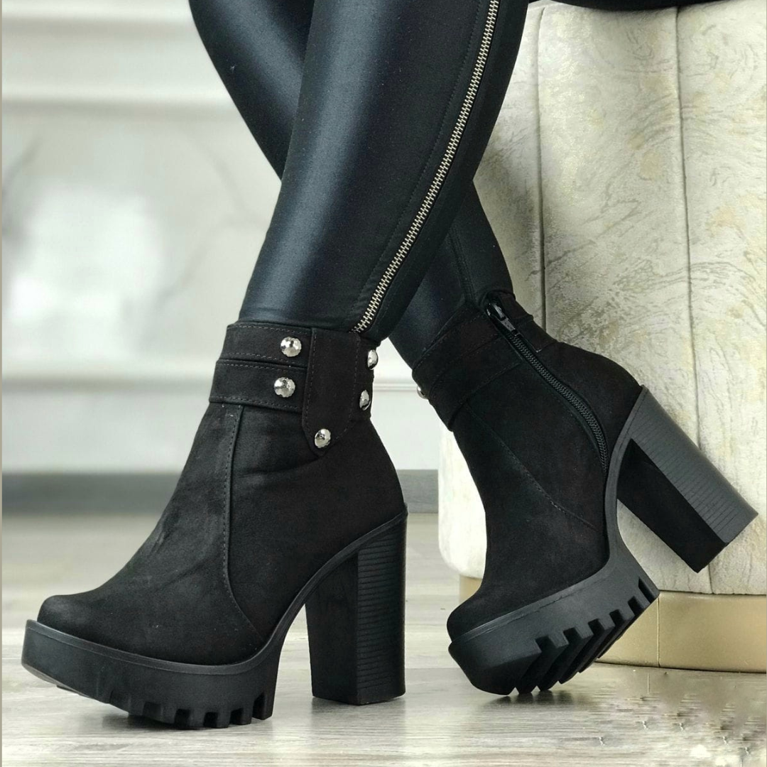 Botin Track Negros Góticos con Tachas - chelinashop
