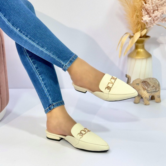 Flats destalonados en textil con detalle metálico – Elegantes y cómodos para dama