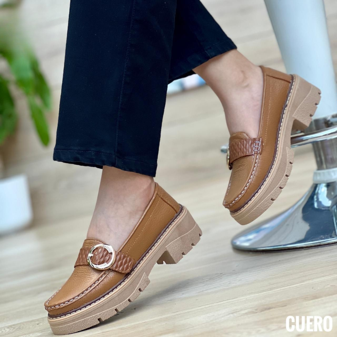 Mocasines chunky en cuero legítimo con detalle de hebilla – Estilo casual elegante