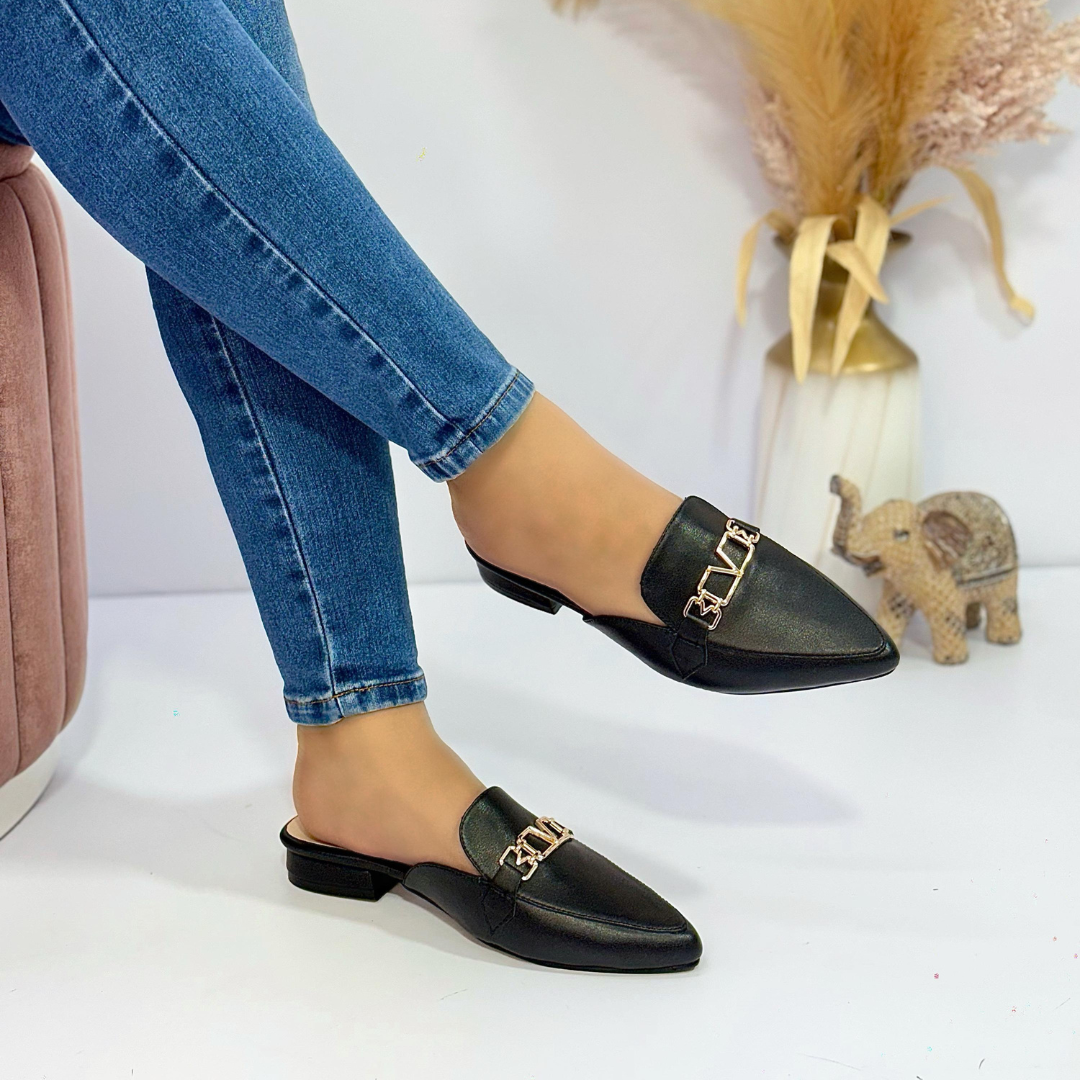 Flats destalonados en textil con detalle metálico – Elegantes y cómodos para dama