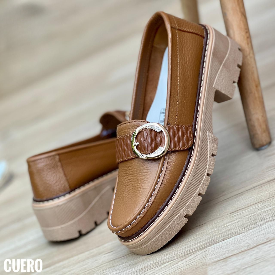 Mocasines chunky en cuero legítimo con detalle de hebilla – Estilo casual elegante