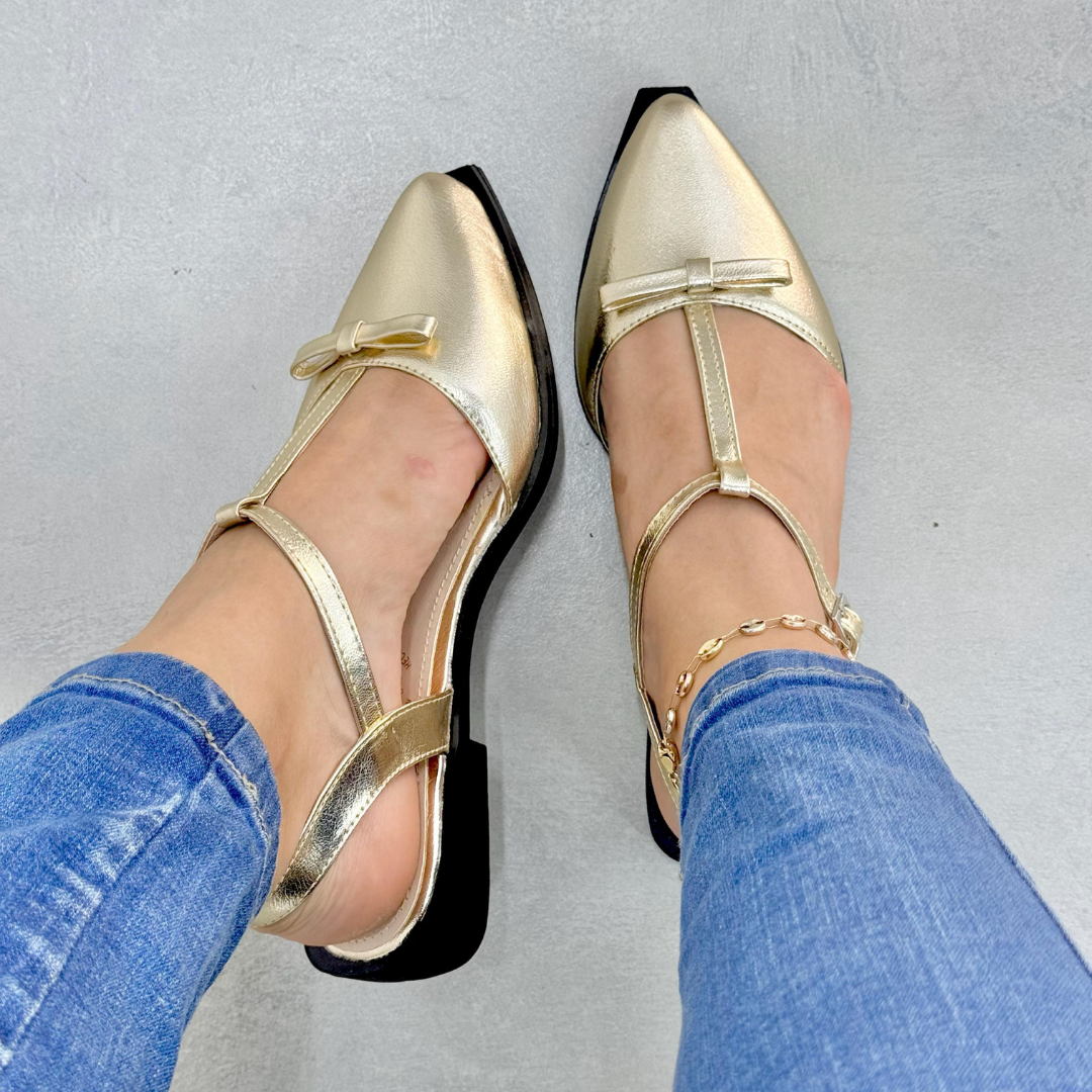 Flats Mary Jane metalizados en charol – Elegancia urbana para dama