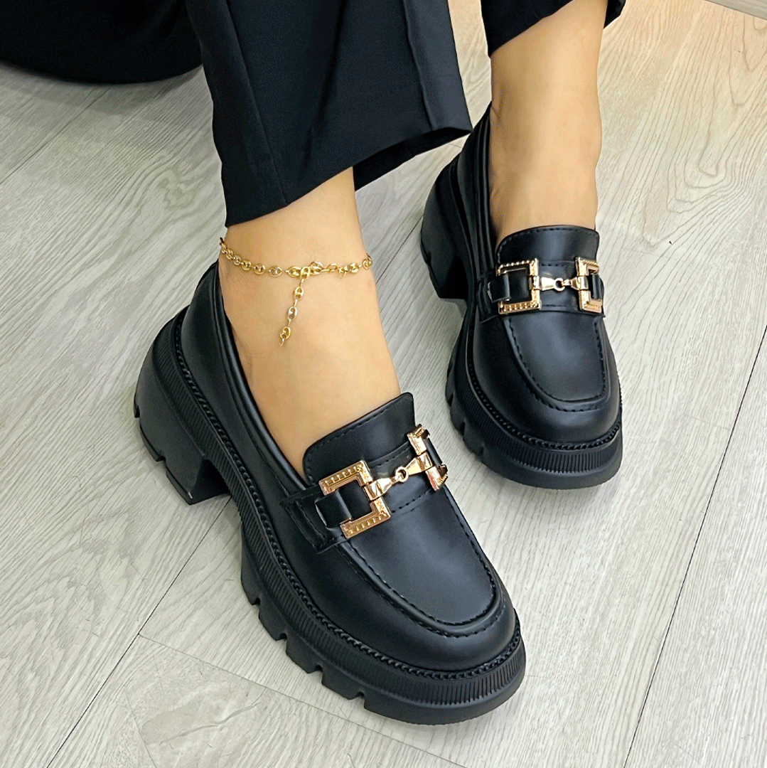 Mocasines Chunky con Hebilla Dorada