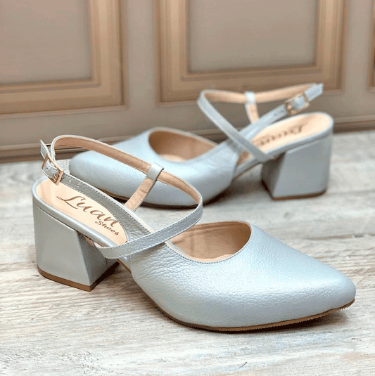 Tacones Mary Jane de cuero mate – Elegancia atemporal y comodidad