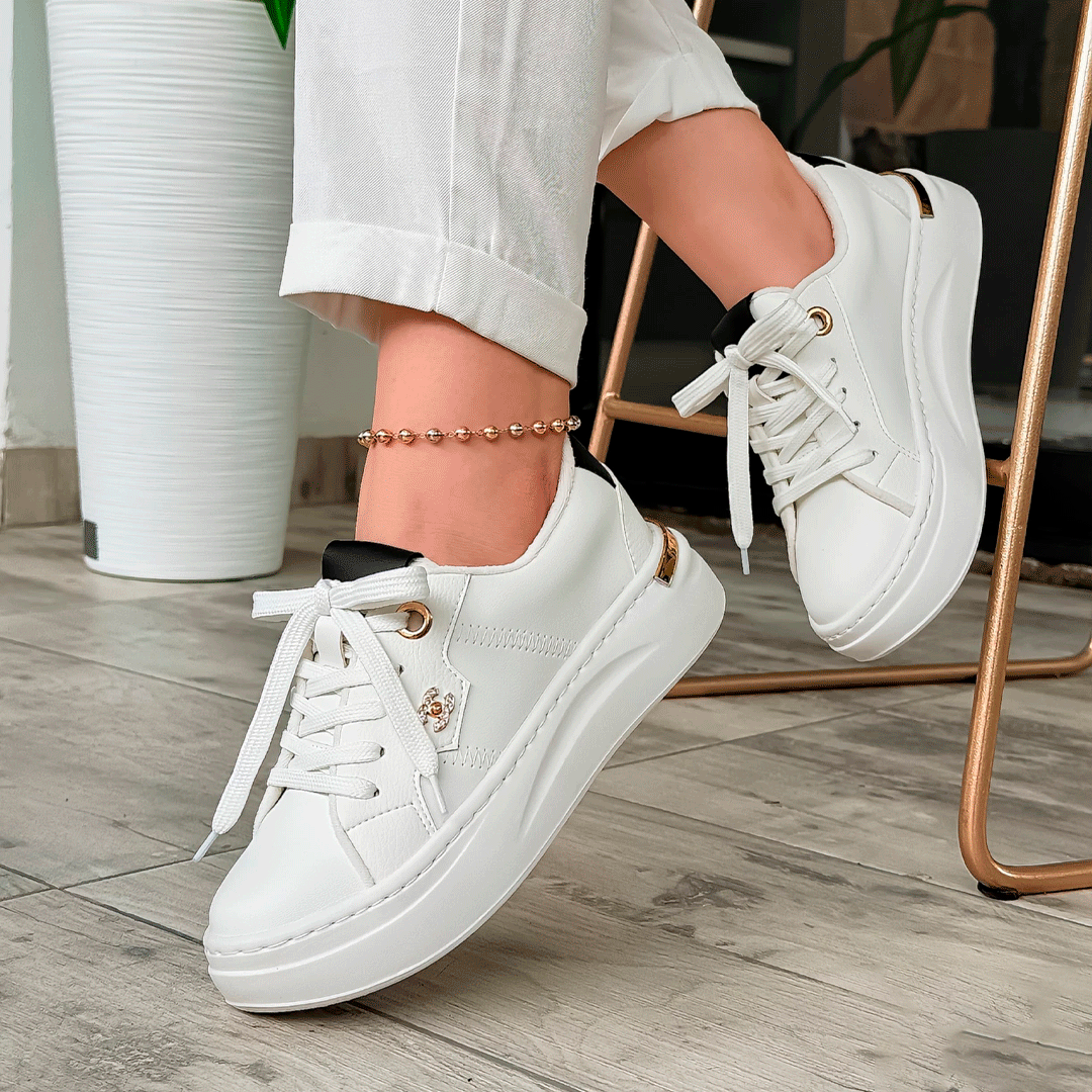 Tenis minimalistas blancos
