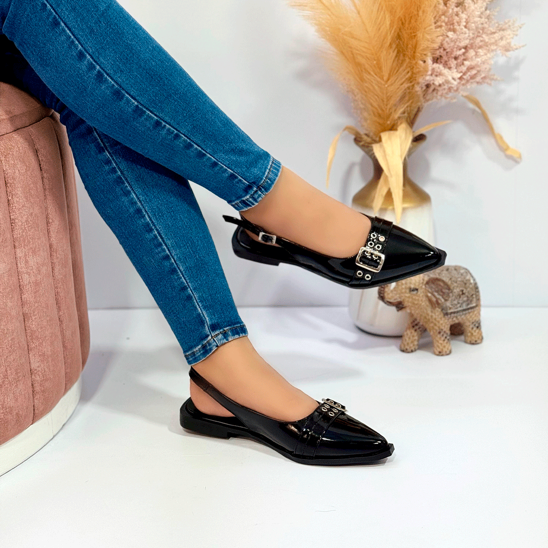 Balerinas Slingback Punta Fina con Hebilla en Charol