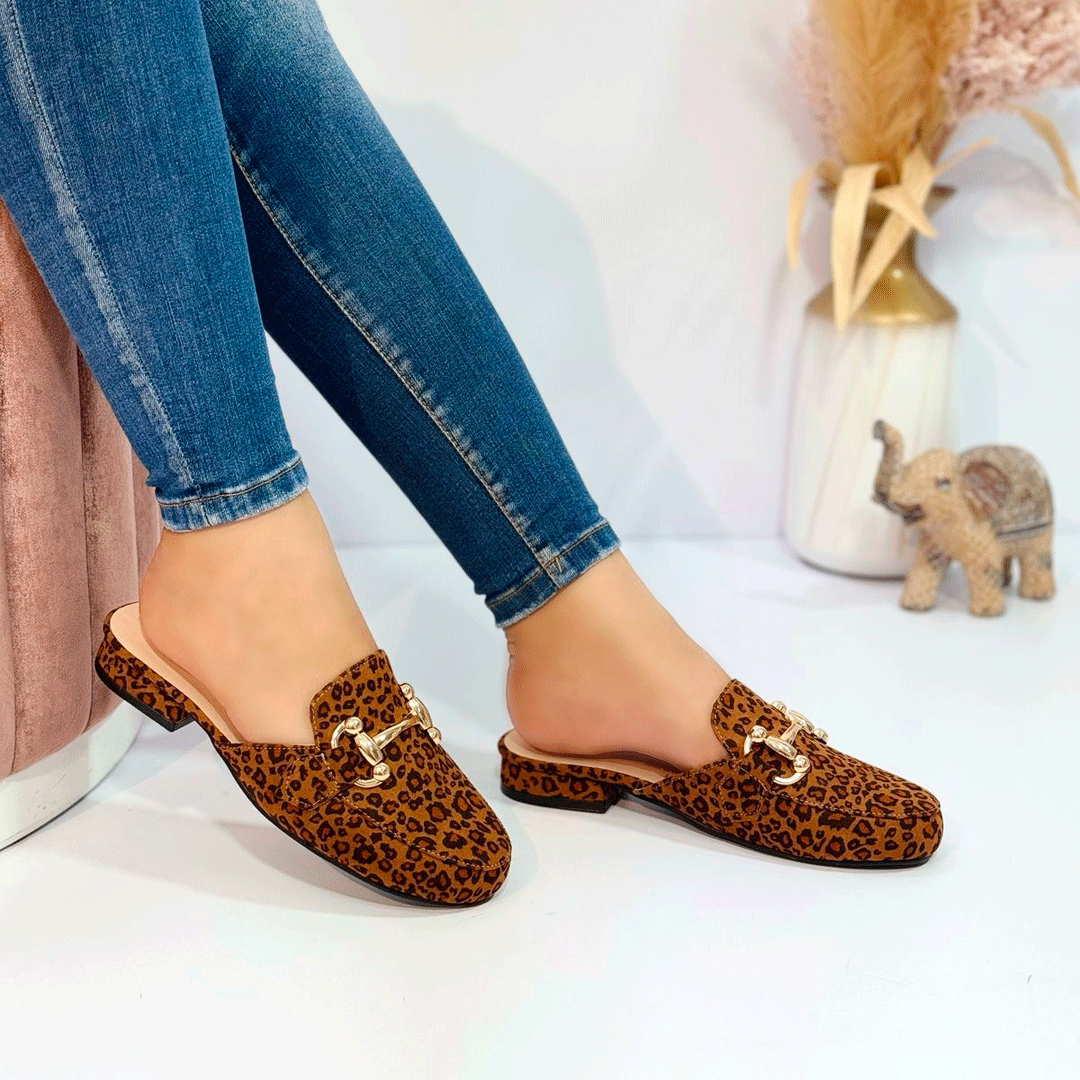 Mocasines destalonados en cuero sintético – Elegancia casual para dama