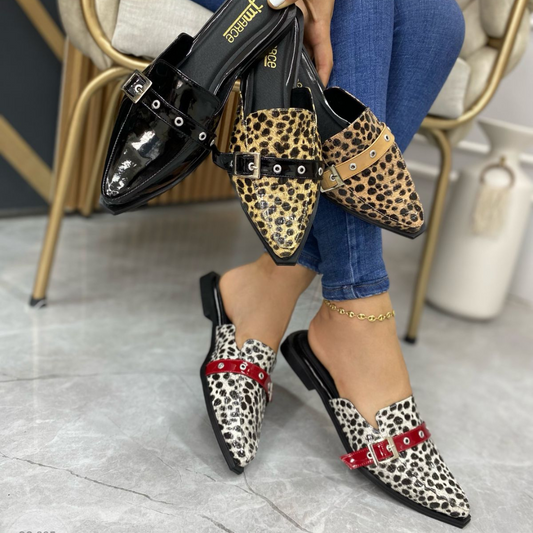 Mules Leopard Print con Hebilla – Estilo casual atrevido