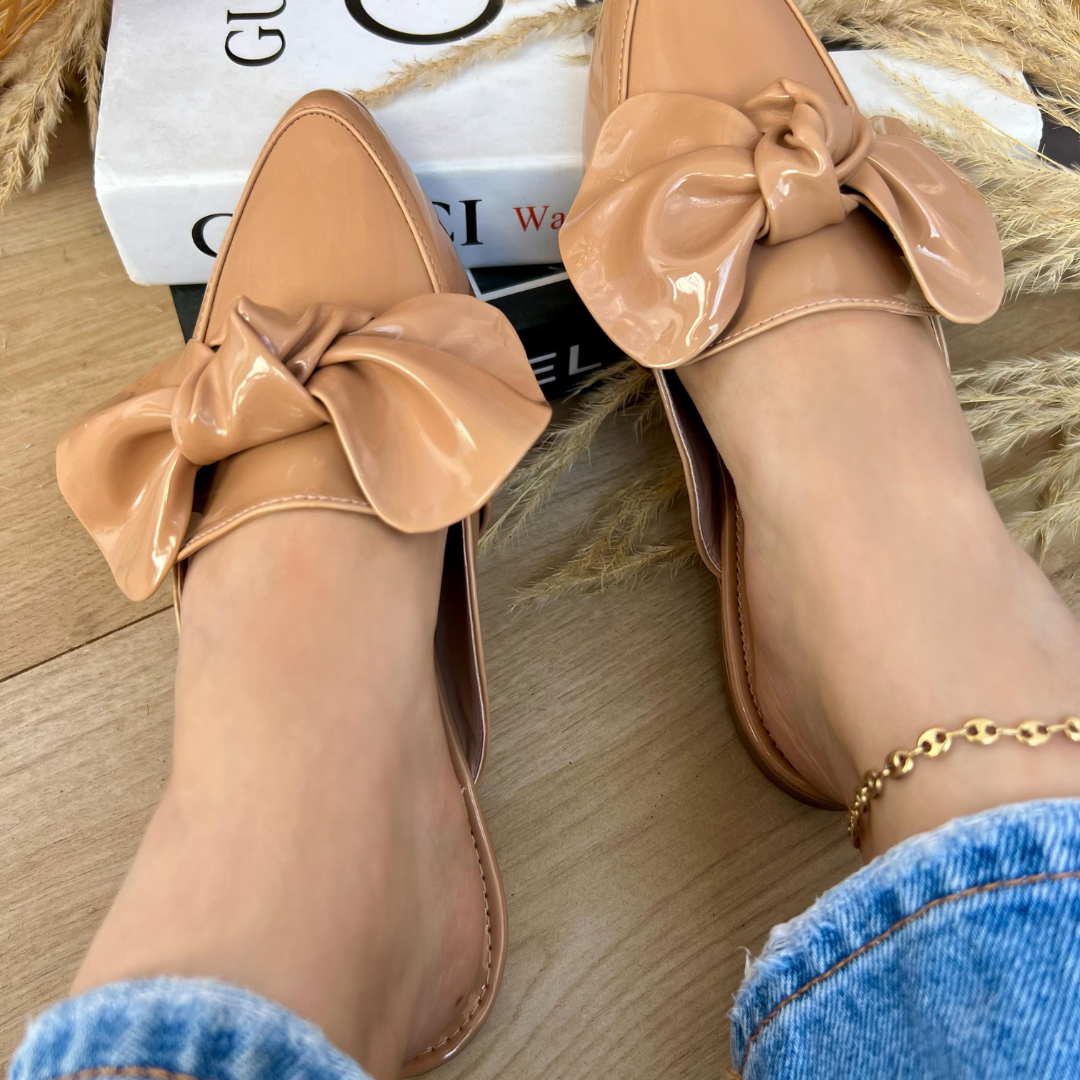 Flats en charol con lazo elegante – Estilo femenino y sofisticado