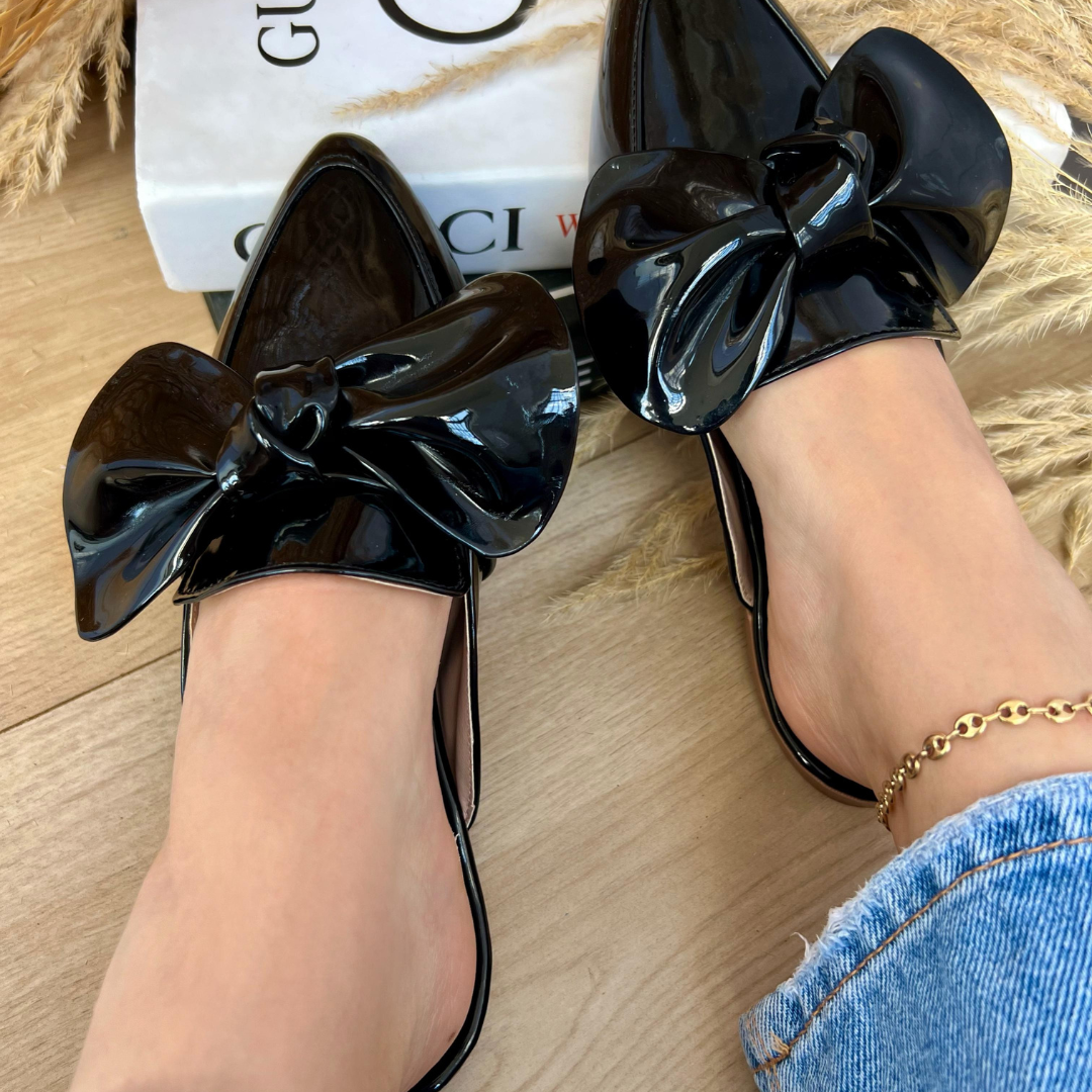 Flats en charol con lazo elegante – Estilo femenino y sofisticado