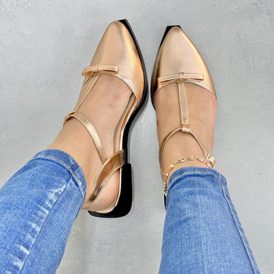 Flats Mary Jane metalizados en charol – Elegancia urbana para dama