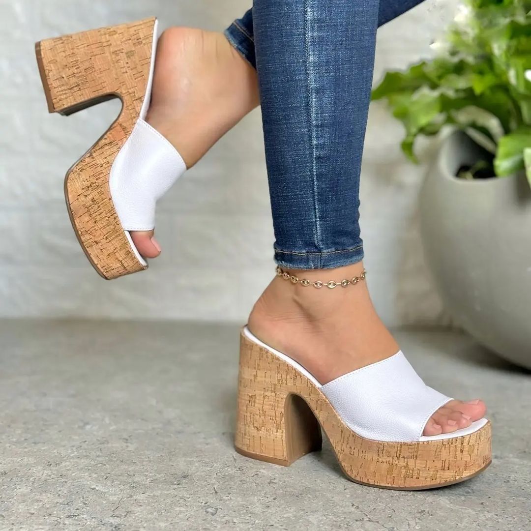 Zuecos de plataforma corcho tonos mate – Estilo casual moderno