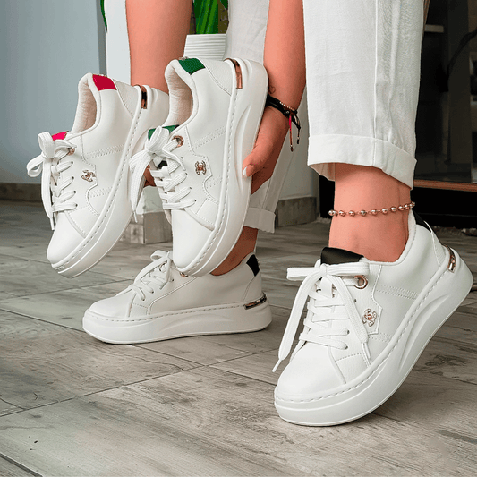 Tenis minimalistas blancos