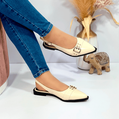 Balerinas Slingback Punta Fina con Hebilla en Charol