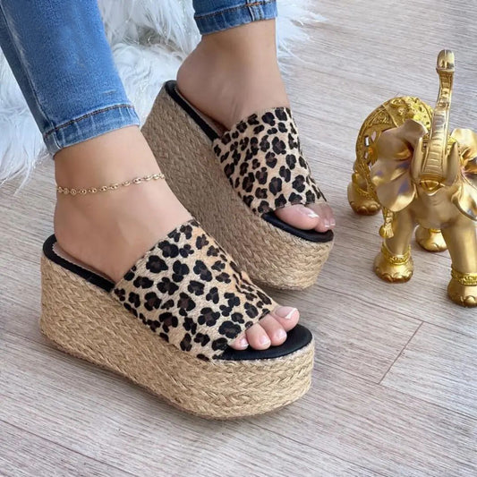 Sandalias Cuña de Yute Plataforma – Estilo fresco y cómodo